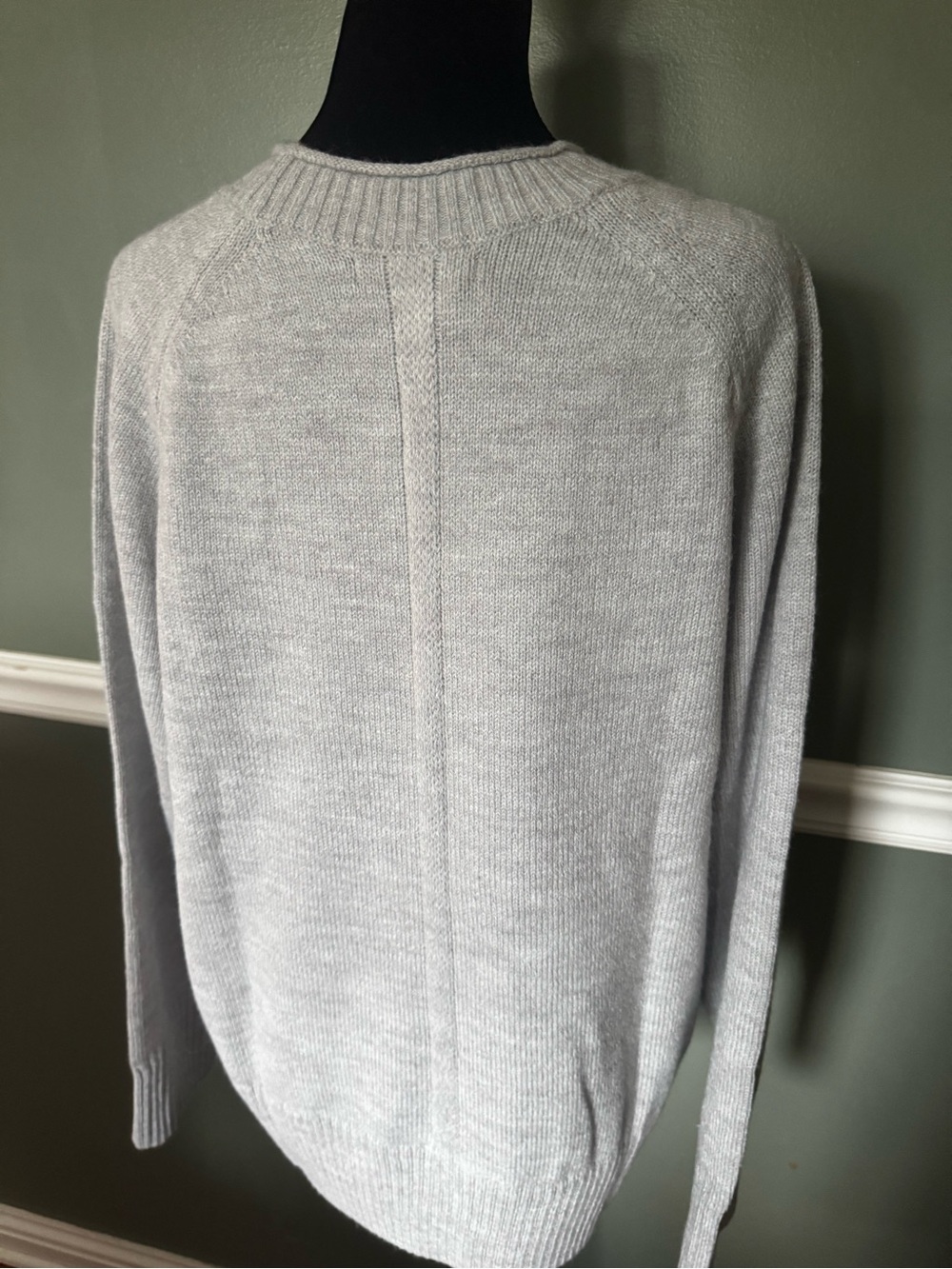 Banana Republic Light Gray Crewneck Sweater - Picture 3 of 6